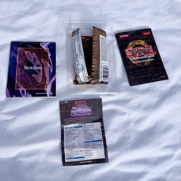 yugioh the dark emperor structure deck Yu-Gi-Oh: of Darkness Box With a mix of new and classic cards Yu-Gi-Oh! The Dark Emperor Structure